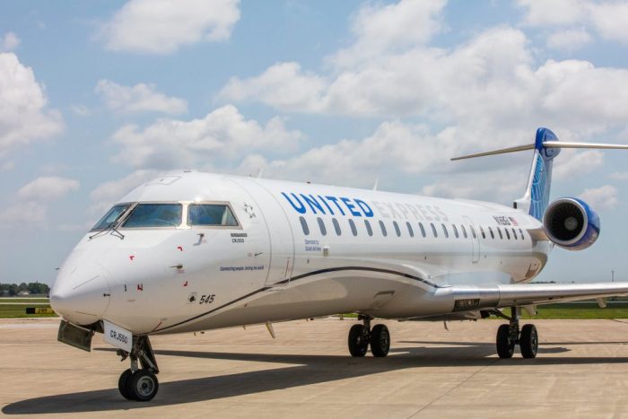 United Airlines CRJ550