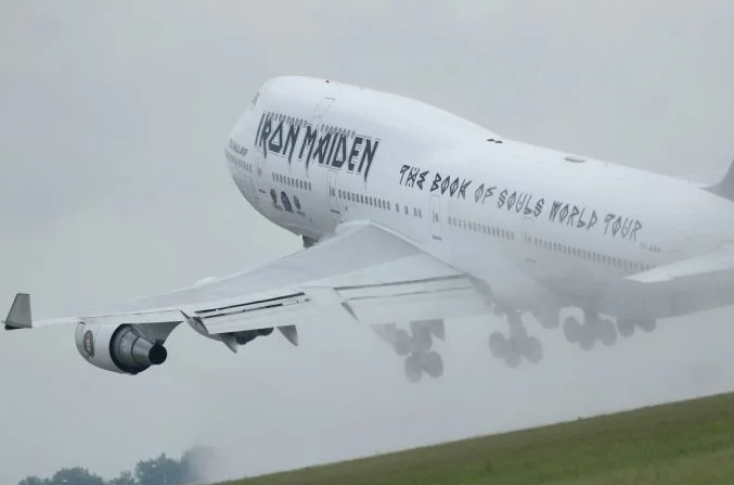Can a Boeing 747 fly upside down? Pictured is the special Iron Maiden Boeing 747-400.